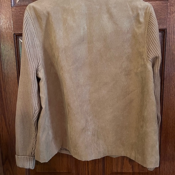 Studio Works 16 Petite Tan Jacket Magnetic Closures Faux Suede Body Knit Arms - Picture 4 of 4